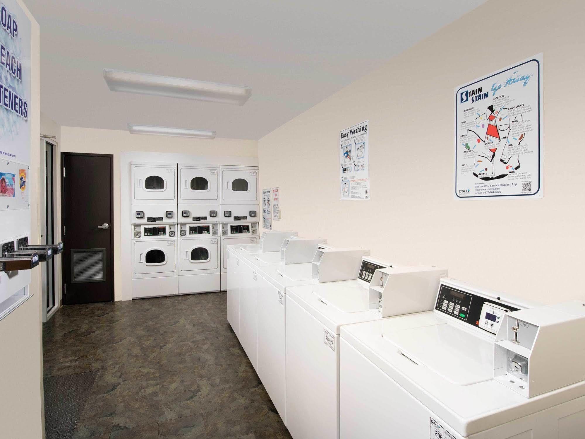 Woodspring Suites Lexington Southeast Eksteriør bilde